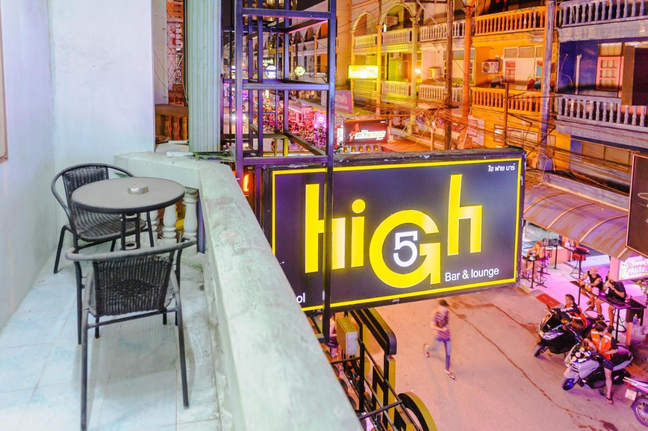 High5 Guesthouse Pattaya Exteriör bild
