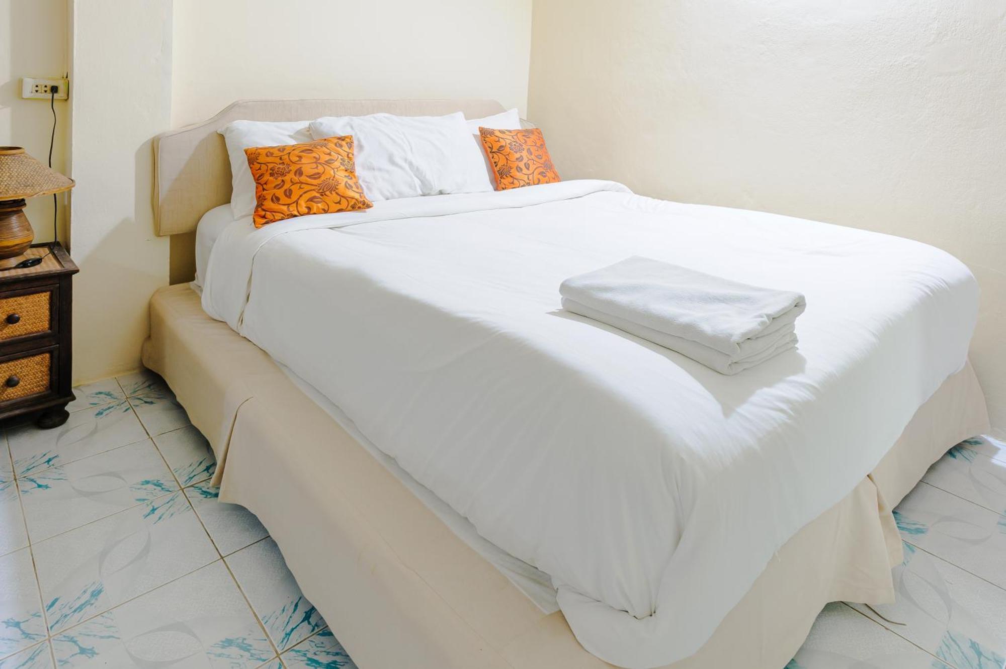 High5 Guesthouse Pattaya Exteriör bild