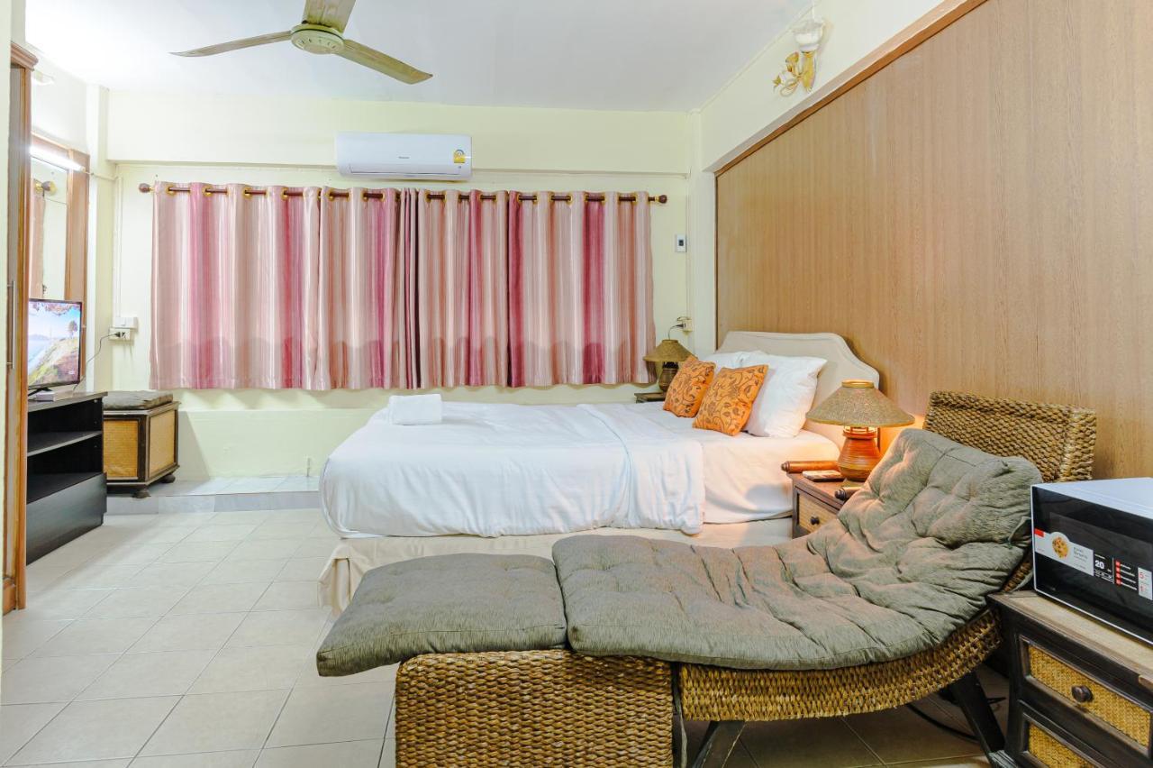 High5 Guesthouse Pattaya Exteriör bild