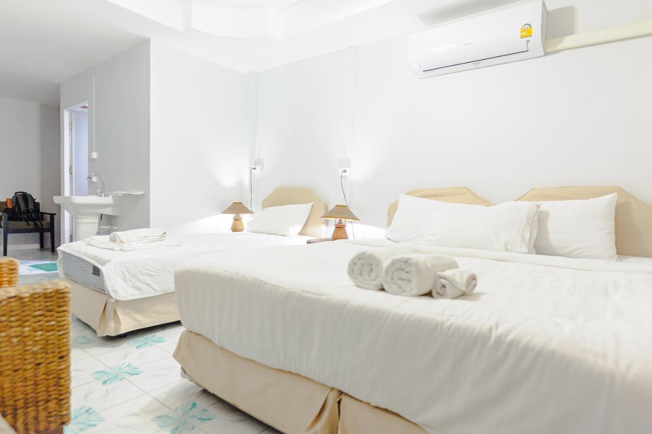 High5 Guesthouse Pattaya Exteriör bild