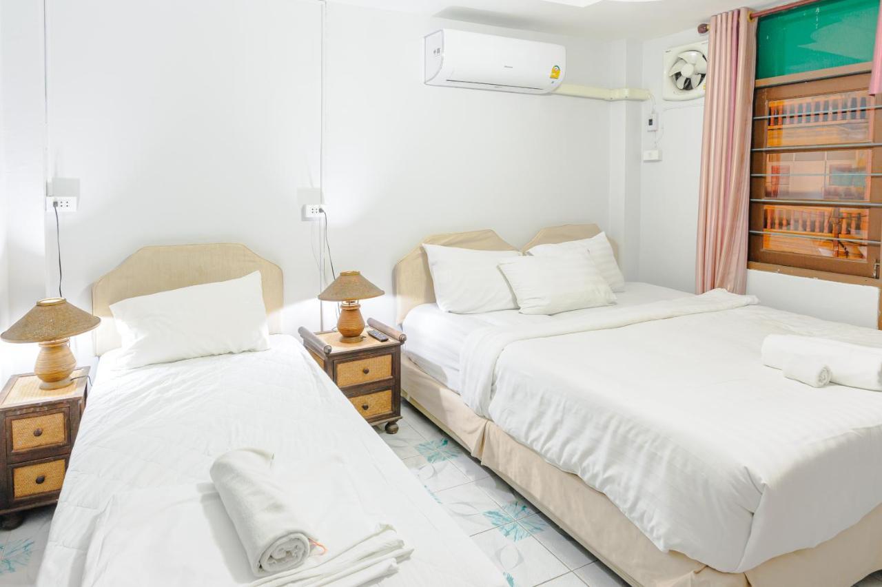 High5 Guesthouse Pattaya Exteriör bild