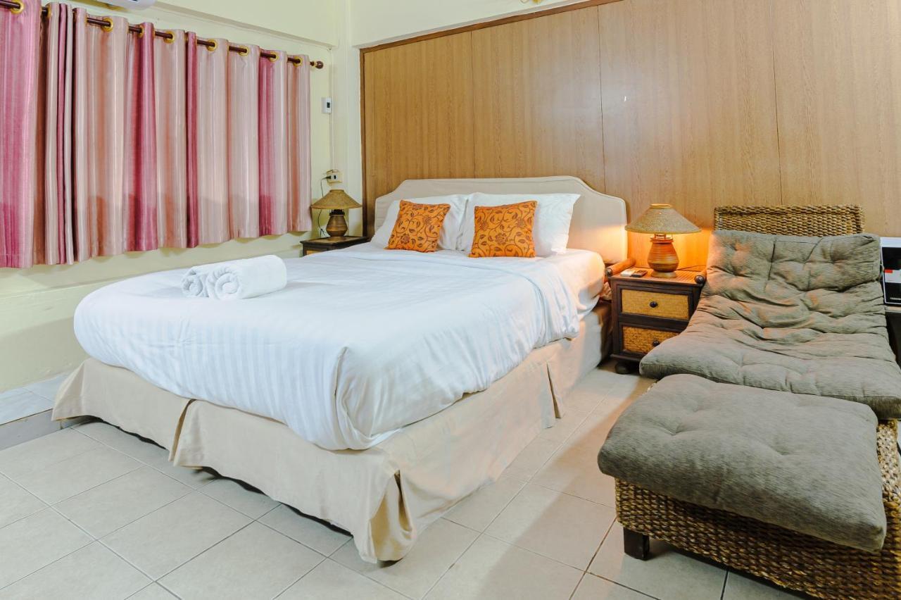 High5 Guesthouse Pattaya Exteriör bild