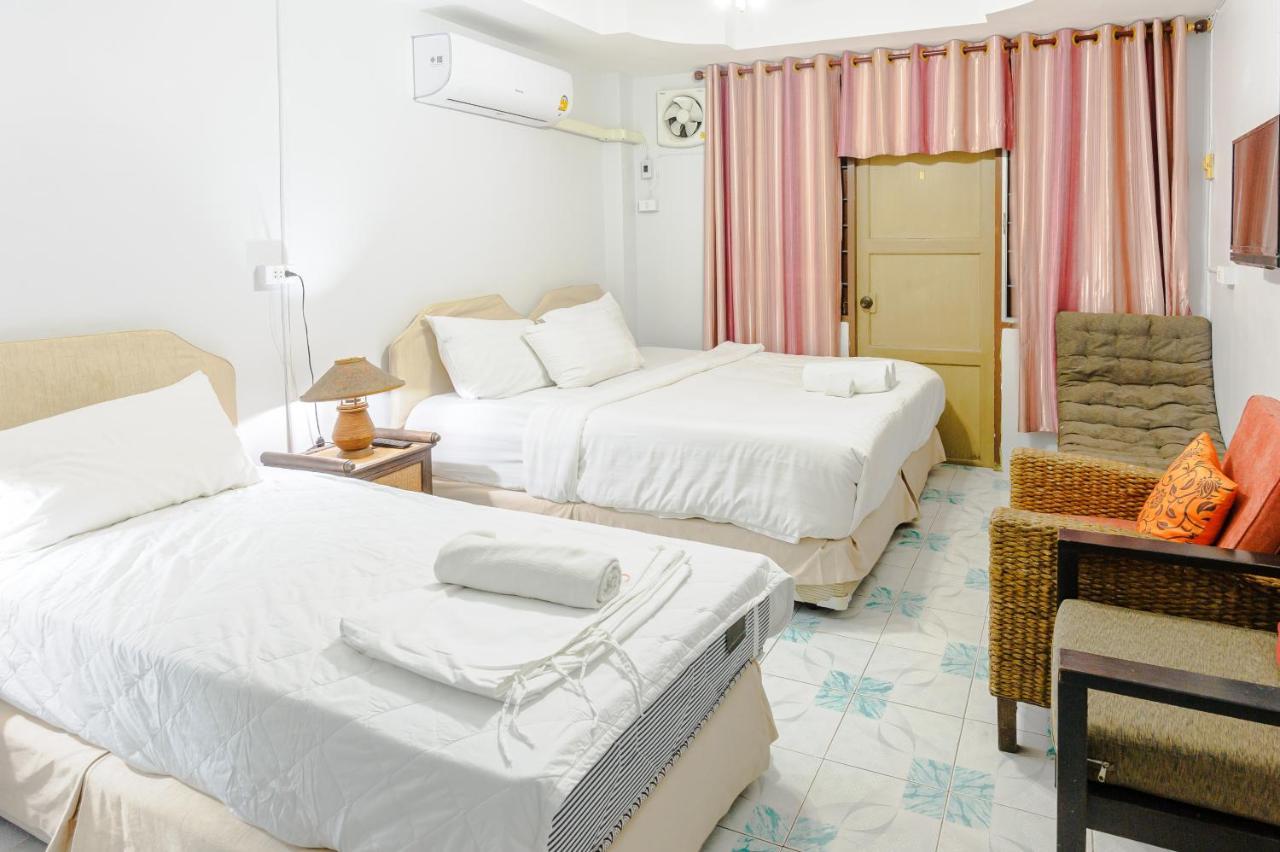 High5 Guesthouse Pattaya Exteriör bild