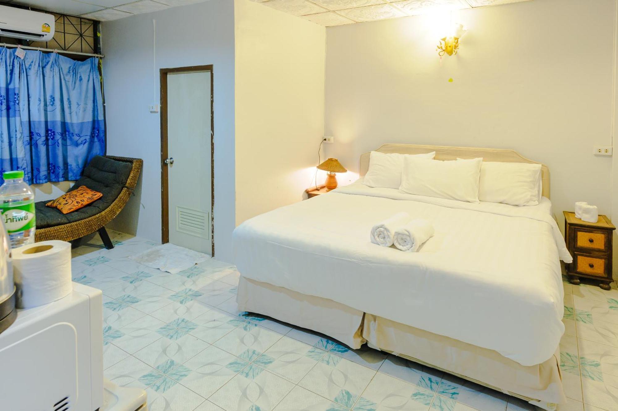 High5 Guesthouse Pattaya Exteriör bild