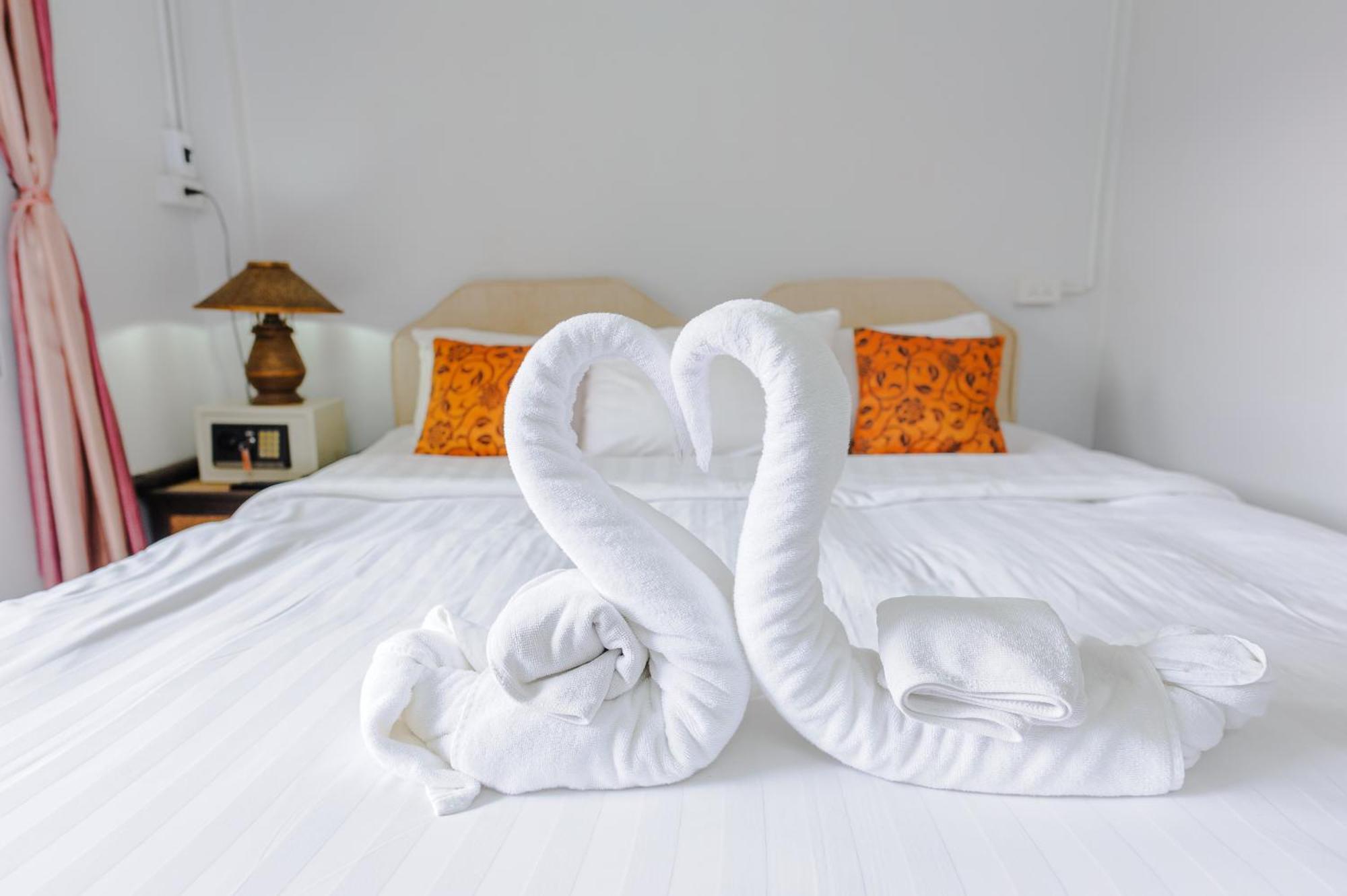 High5 Guesthouse Pattaya Exteriör bild