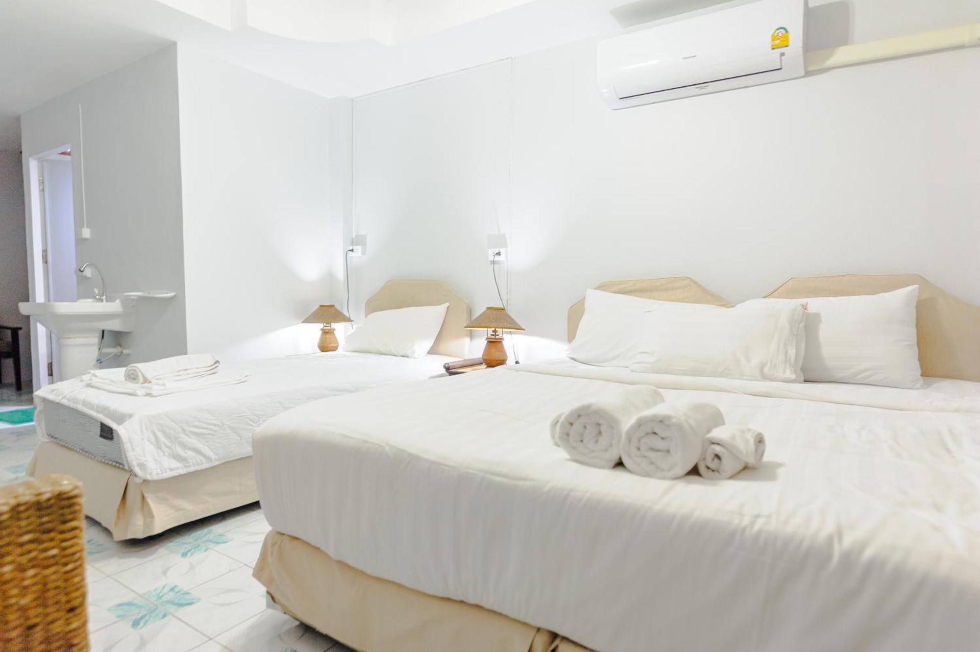 High5 Guesthouse Pattaya Exteriör bild